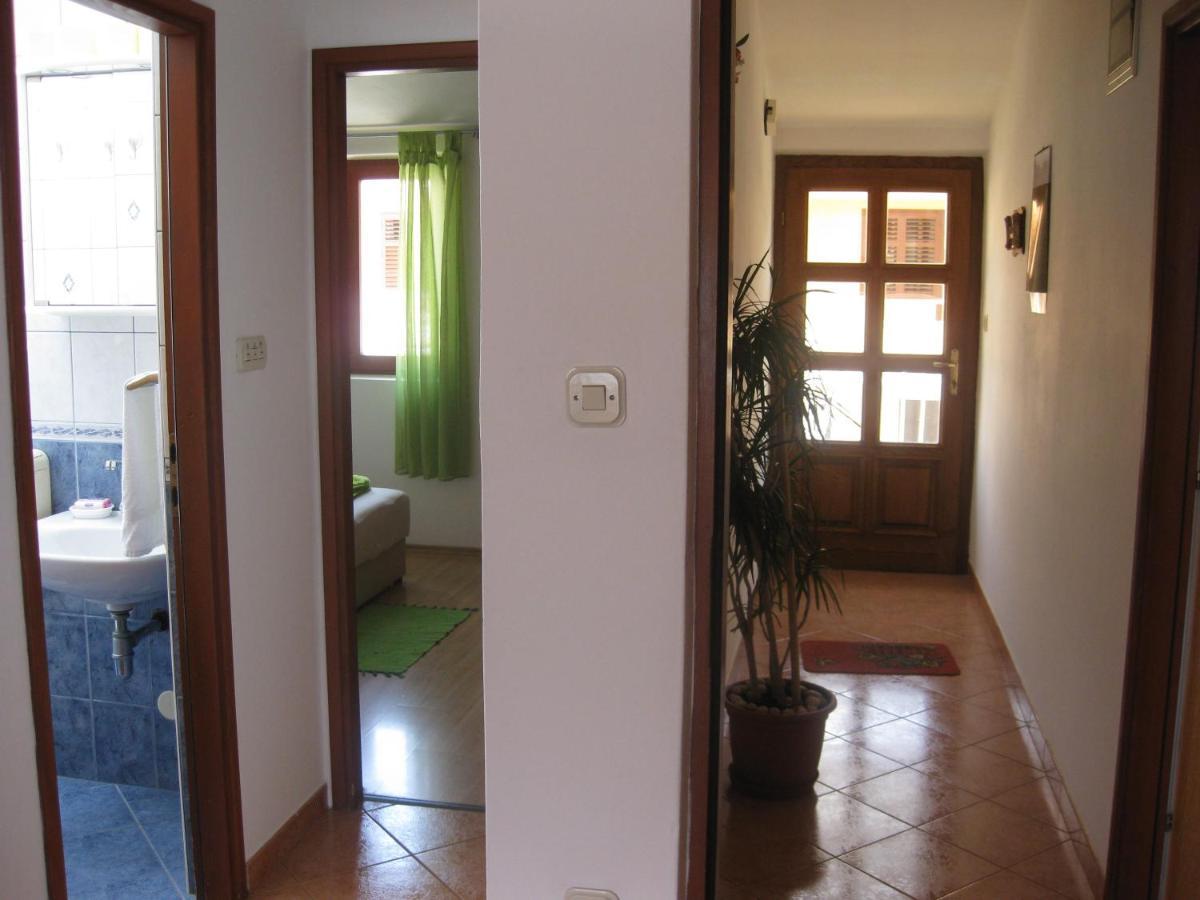 Apartments Nera Tisno Εξωτερικό φωτογραφία