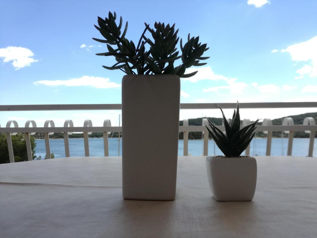 Apartments Nera Tisno Εξωτερικό φωτογραφία