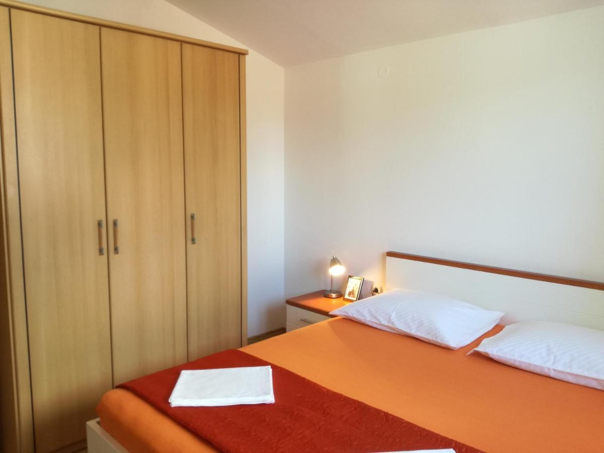 Apartments Nera Tisno Εξωτερικό φωτογραφία