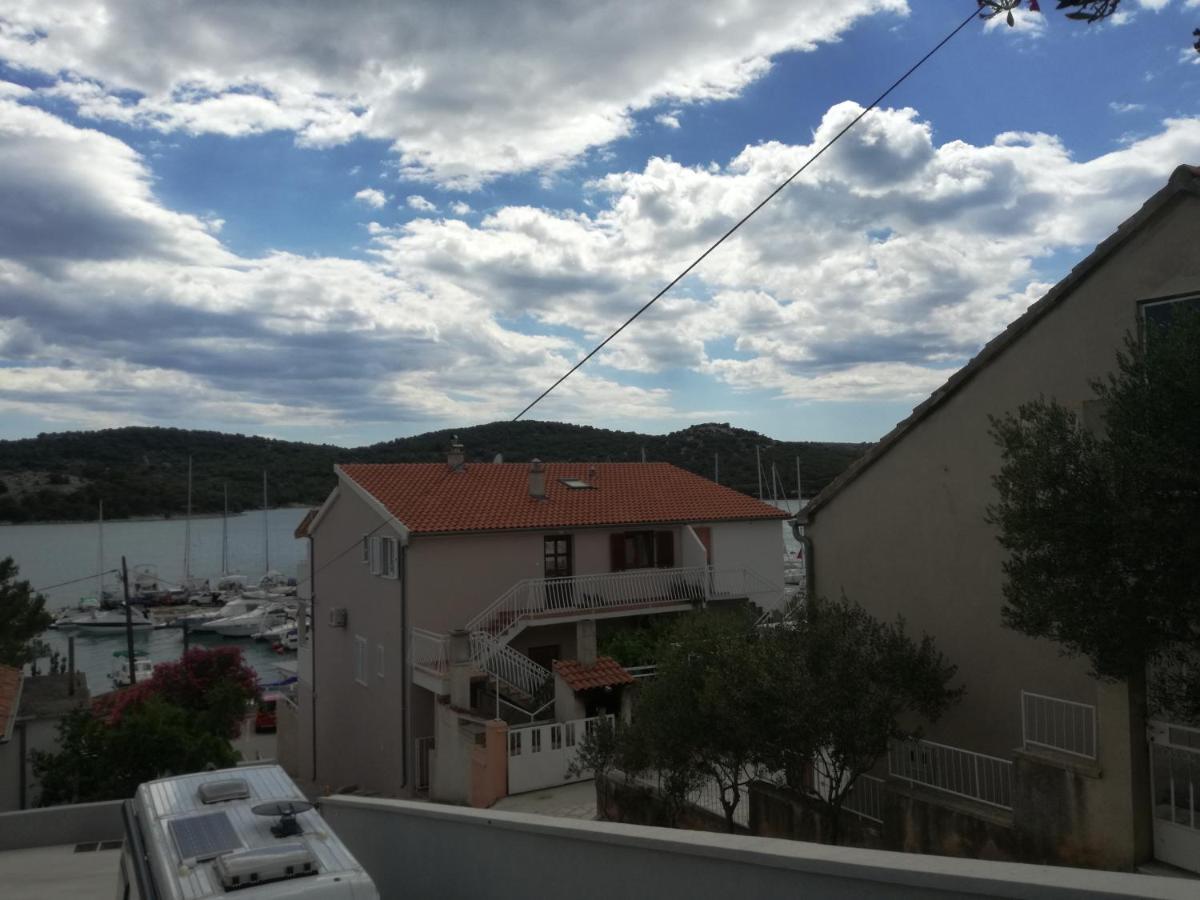 Apartments Nera Tisno Εξωτερικό φωτογραφία