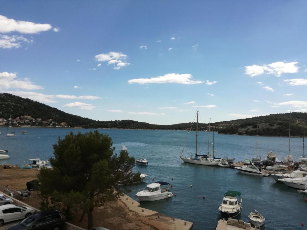 Apartments Nera Tisno Εξωτερικό φωτογραφία