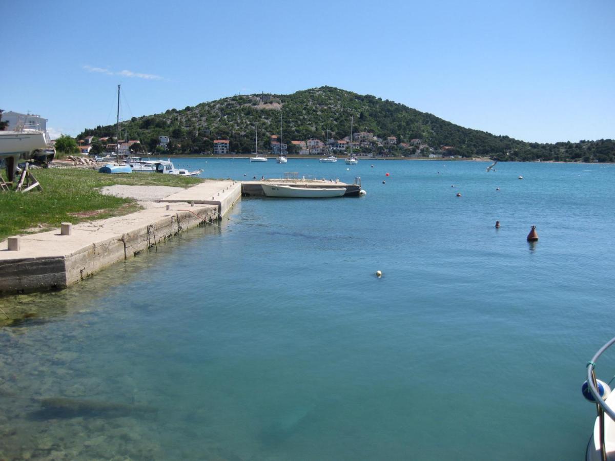 Apartments Nera Tisno Εξωτερικό φωτογραφία